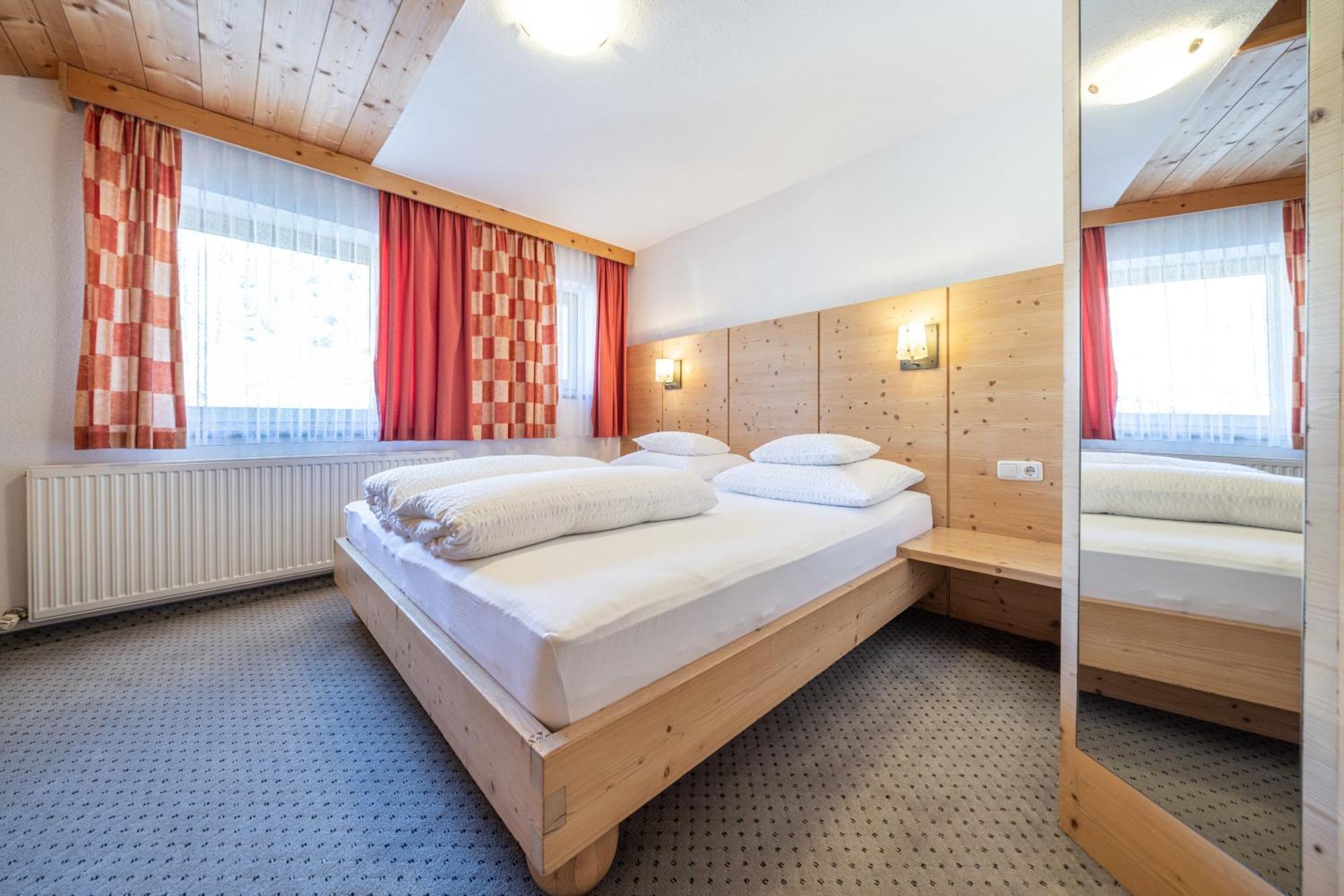 Schoenblick - Gurgl B&B Обергургль Экстерьер фото